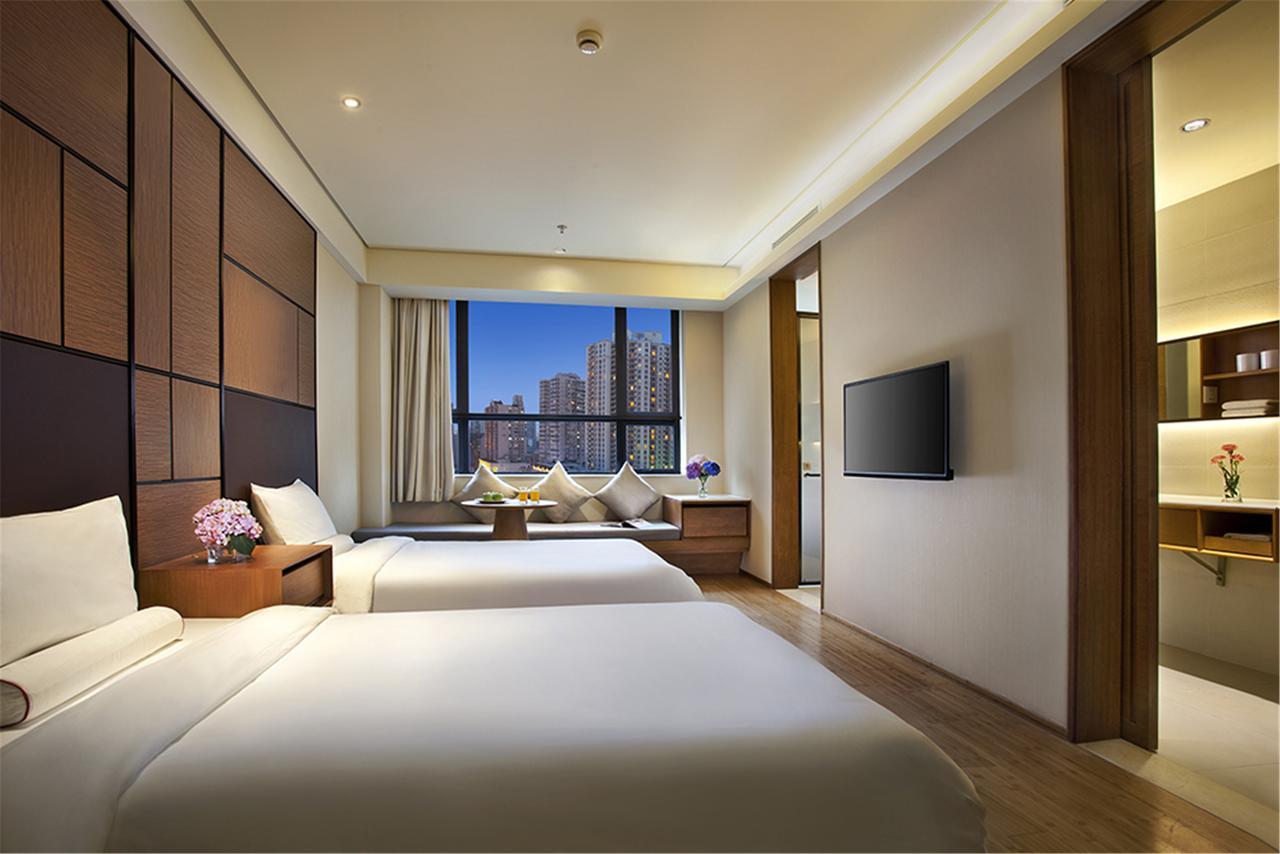 Ji Hotel Shanghai Hongqiao Transport Hub Linkong Zone Exterior photo