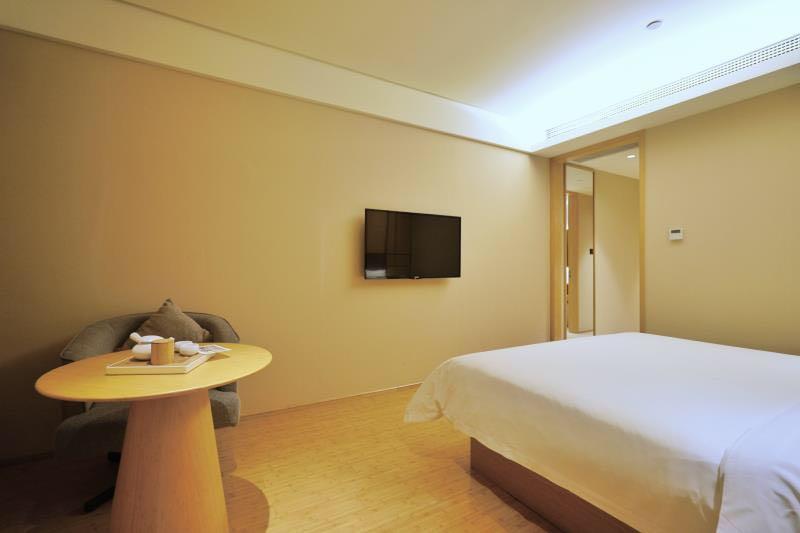 Ji Hotel Shanghai Hongqiao Transport Hub Linkong Zone Exterior photo